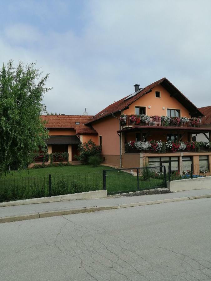Apartment Pavlesic Slunj Εξωτερικό φωτογραφία